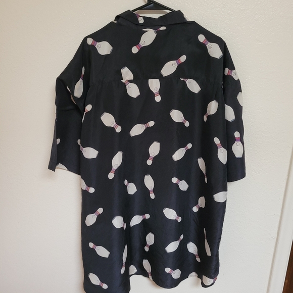 The Sharper Image Black Silk Bowling Pin Print Button Up Shirt - Picture 4 of 4